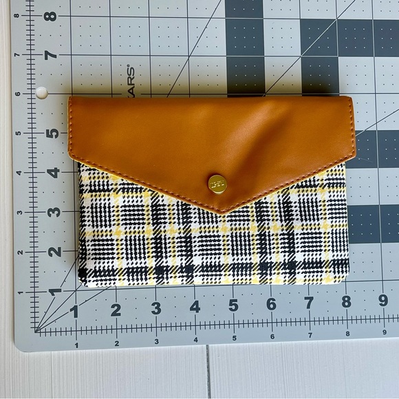 IPSY | BRAND NEW | Brown Yellow Plaid Clutch Envelope Glam Bag (BAG ONLY) - Picture 9 of 9